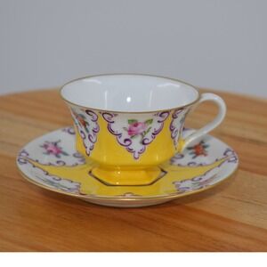K Hutschenreuther Hohenberg Bavaria Tea Cup Saucer Set Yellow‎ Floral